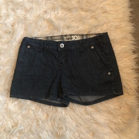Zanadi blue jean shorts sz 9 - Picture 10 of 10